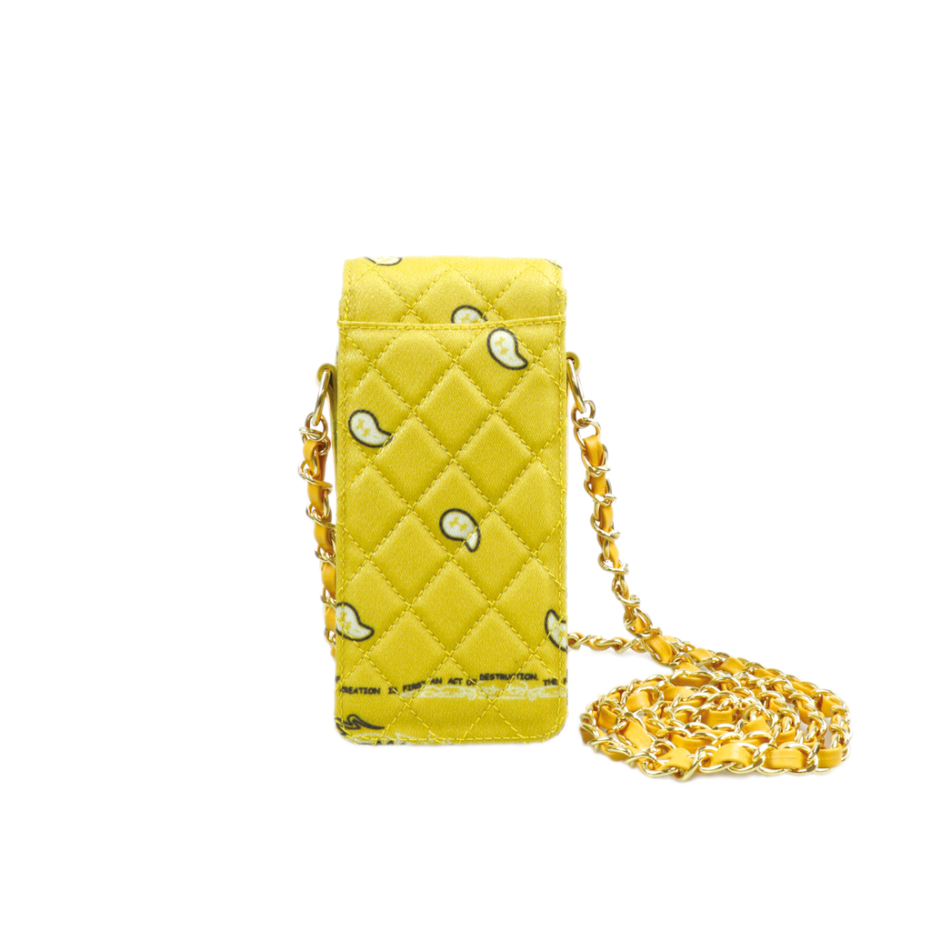 Paisley Quilting Mini Pouch – THE WORLD IS YOURS Paisley Quilting Mini Pouch – THE WORLD IS YOURS